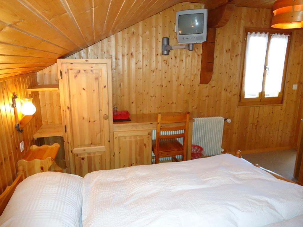 Hotel Mont-Noble Nax Oda fotoğraf